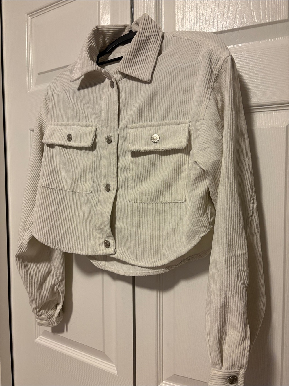Streetwear Society Cream Corduroy Button-Front Crop Jacket